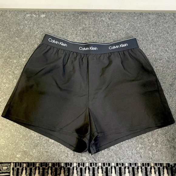 NWOT Calvin Klein Modern Sport Woven Shorts - Black - Large - Picture 3 of 5